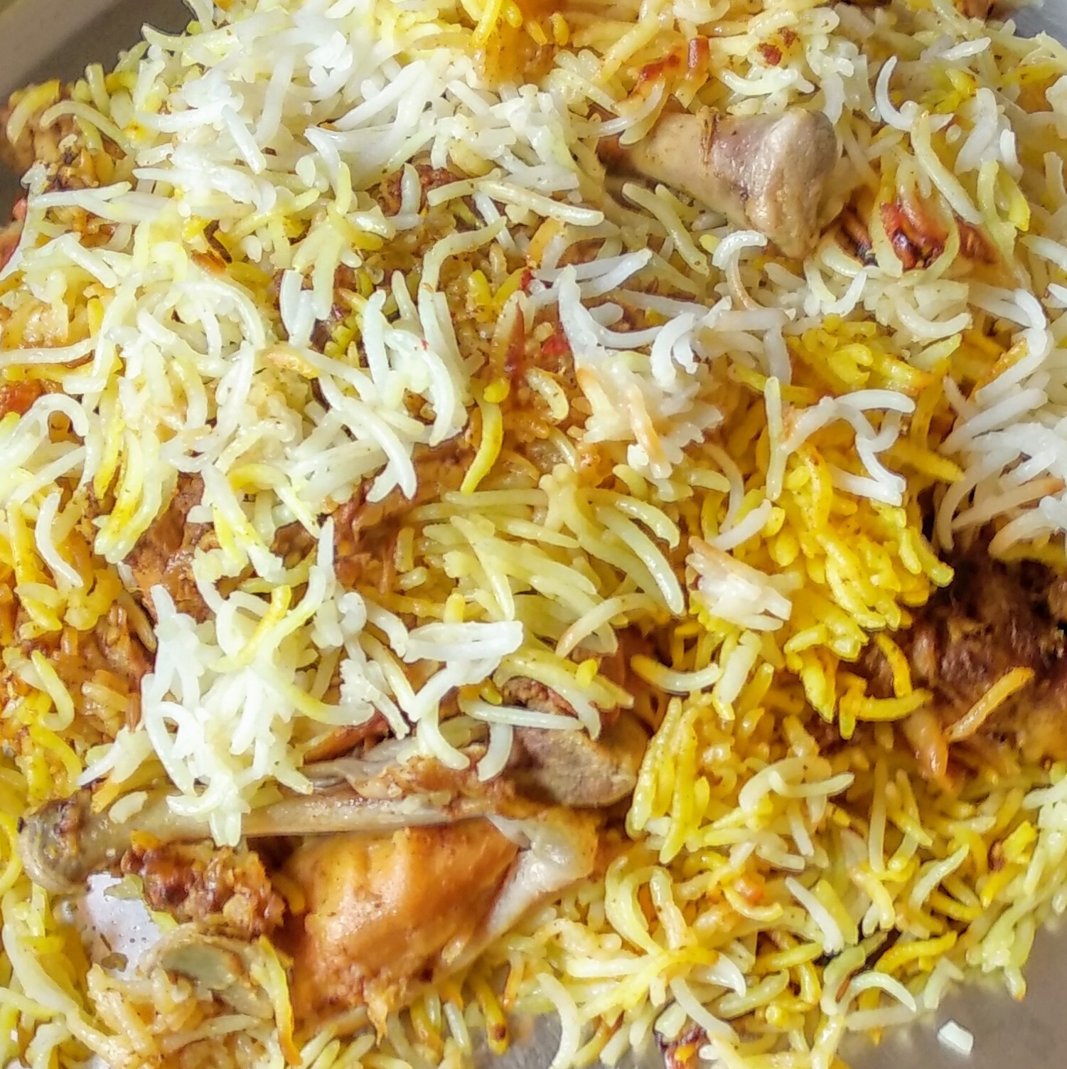 Hyderabadi Chicken Biryani Close Up 