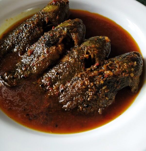 Koi Tel Jhal | How to Cook Bengali Style Koi Fish Curry