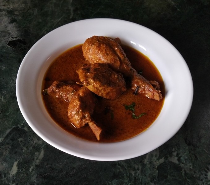 Chicken Curry with Dry and Byadgi Chillies